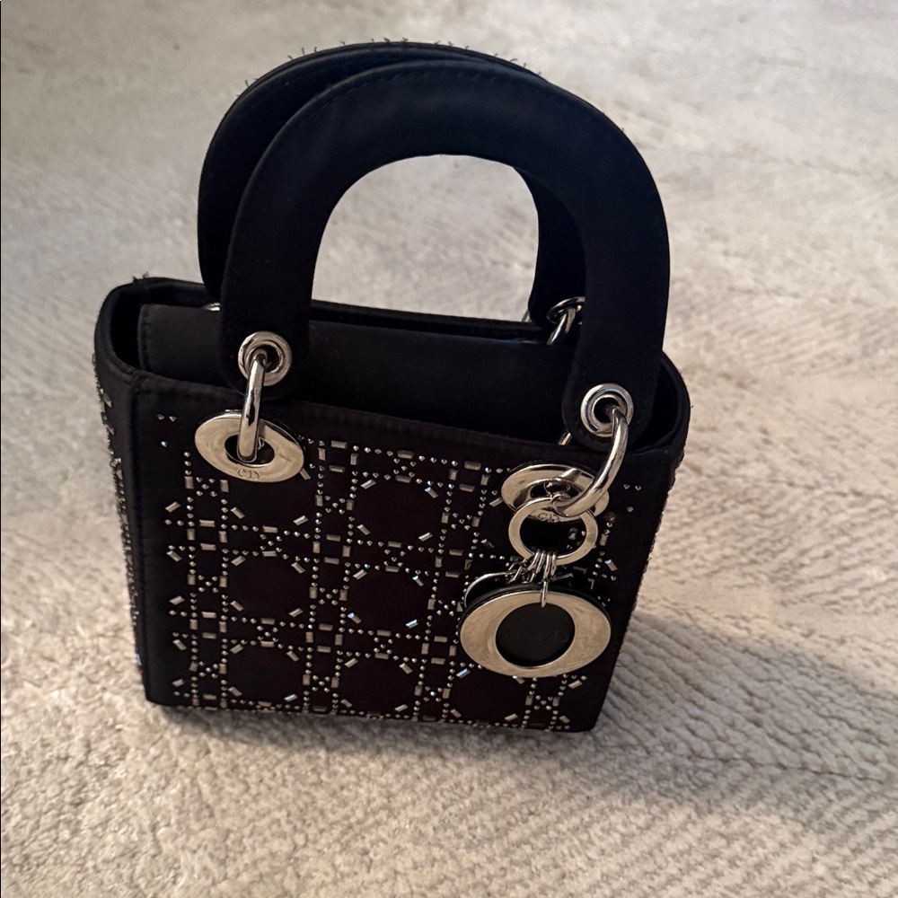Black Handbag with Silver Sparkling Accents - Picture 5 of 13